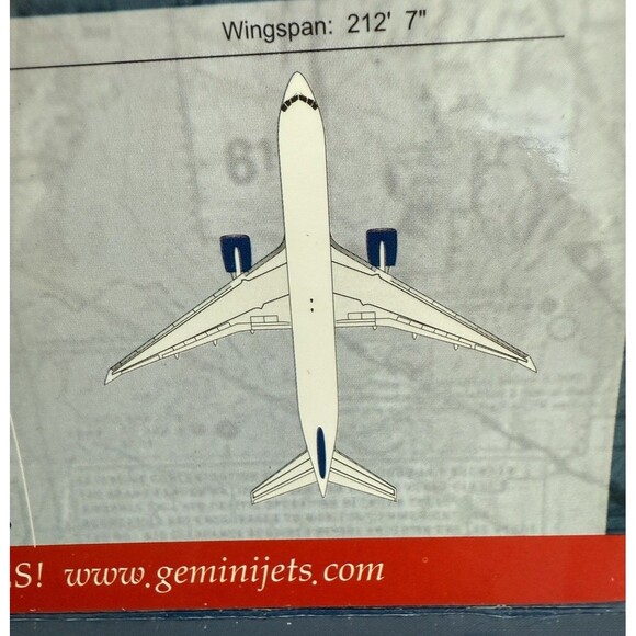 GeminiJets 1:400 Delta Air Lines Boeing 777-200LR N702DN GJDAL777A Airplane - Picture 8 of 8